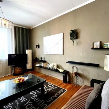 Продаж квартир - Харків,  Чорноглазівська (Маршала Бажанова) вул.  10