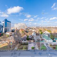 Продаж квартири Харків, Наукова, 140м²