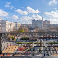 Продаж квартири Харків, Наукова, 140м²