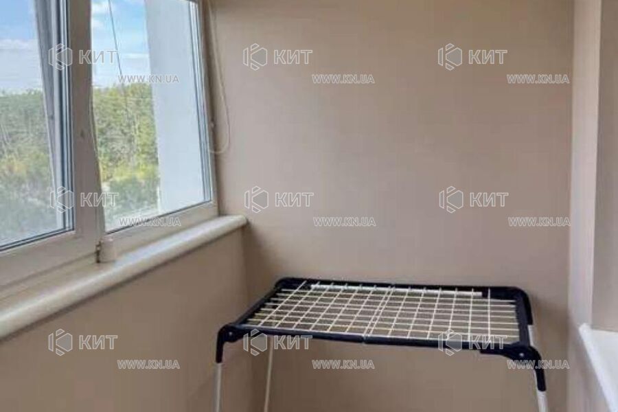 Продаж квартири Харків, Олексіївка, 38м²