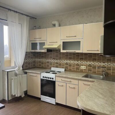 Продажа 	 Харків, Станіслава Партали Станіслава Партали (Балакірєва) вул.   19А