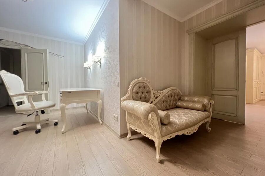 Продажа квартиры Харьков, Гагарина, Спортивная, Защитников, 100м²