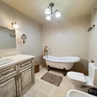 Продажа квартиры Харьков, Гагарина, Спортивная, Защитников, 100м²