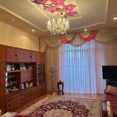 Продажа 	 Харків,  Незалежності (Правди) пр.   7