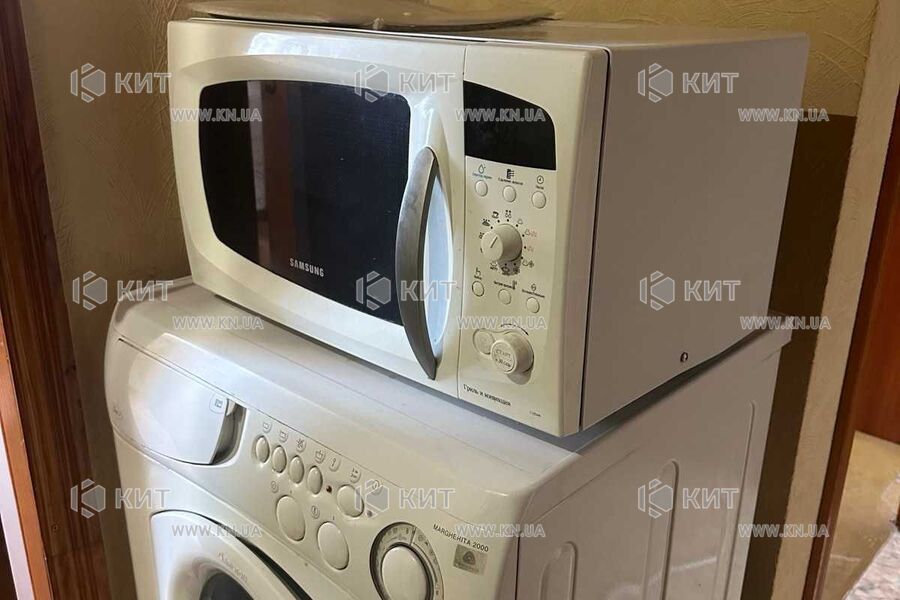 Продаж квартири Харків, Олексіївка, 46м²