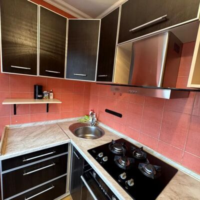 Продажа 	 Харків,  Гвардійців-Широнінців вул.   21