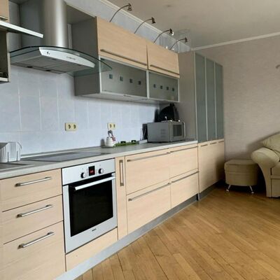 Продажа 	 Харьков, Зеленая Шапочка Академика Павлова ул.   144