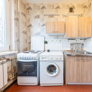 Продаж квартир - Харків,  Ахсарова вул.  5