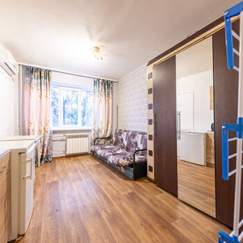 Аренда квартир - Харьков,  12 Апреля ул.  34