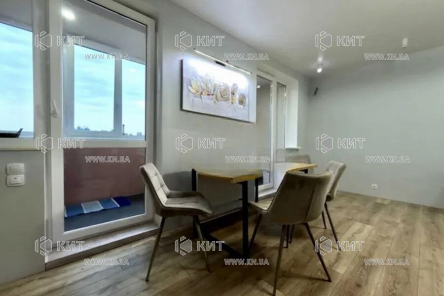 Продаж квартири Харків, ХТЗ, Рогань, 81м²