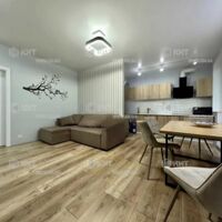 Продаж квартири Харків, ХТЗ, Рогань, 81м²