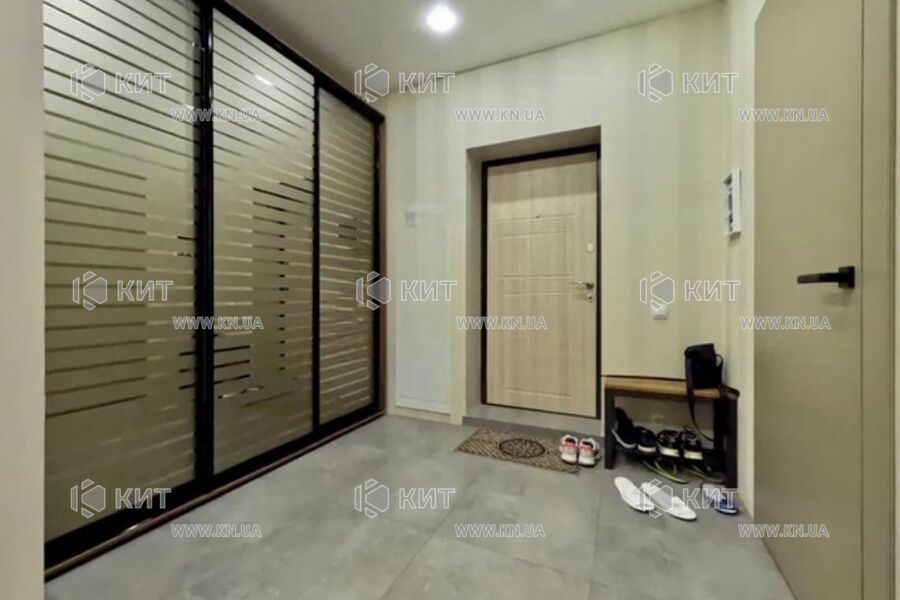 Продаж квартири Харків, ХТЗ, Рогань, 81м²