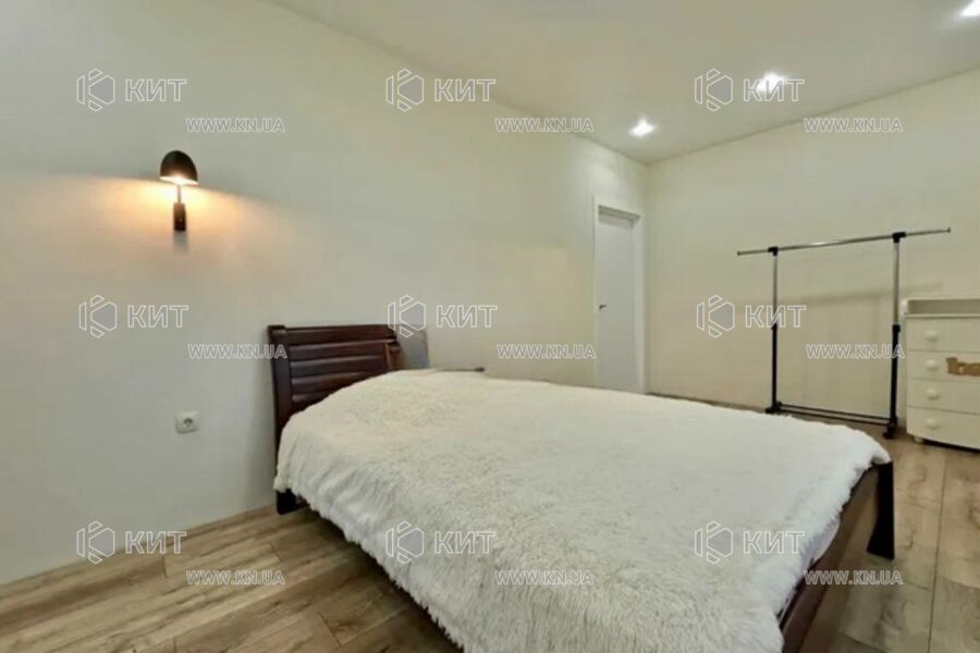 Продаж квартири Харків, ХТЗ, Рогань, 81м²