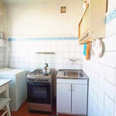 Продажа 	 Харьков,  Аэрокосмический (Гагарина) пр.   44