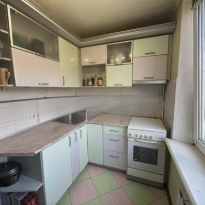 Продажа 	 Харьков,  Валентиновская (Блюхера) ул.   20