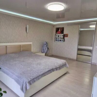 Продажа 	 Харків, Героїв Харкова 124/7 Героїв Харкова (Московський) пр.   124/7