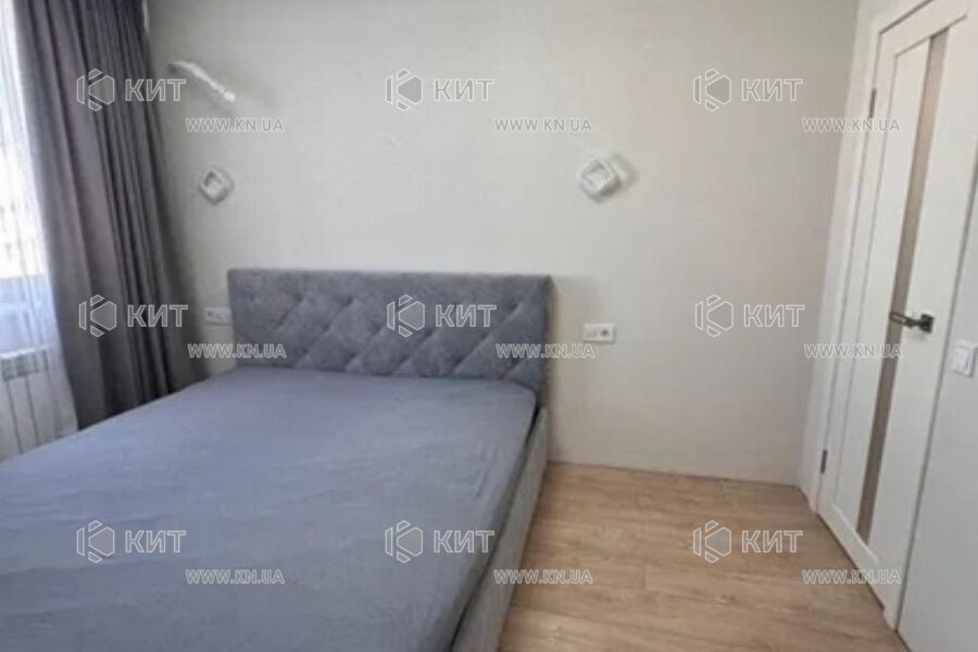 Продаж квартири Харків, ХТЗ, Рогань, 58м²