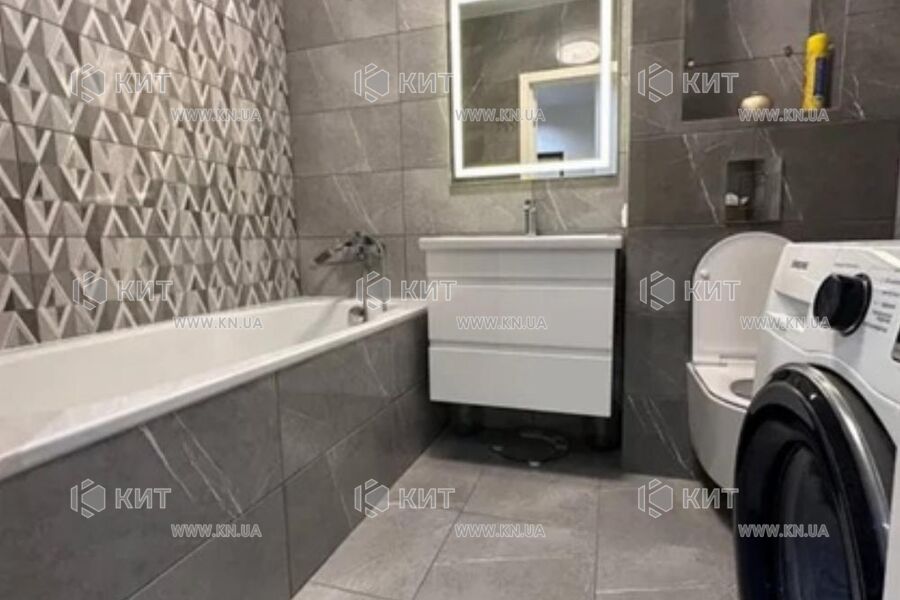 Продаж квартири Харків, ХТЗ, Рогань, 58м²