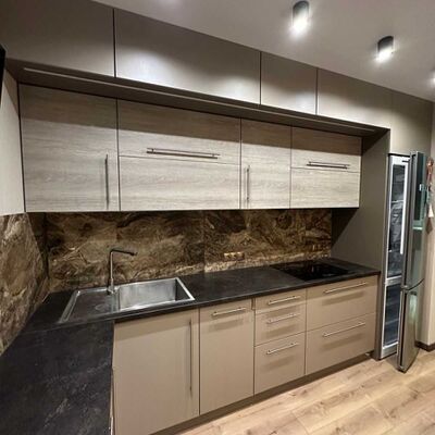 Продажа 	 Харьков, Луч Героев Харькова (Московский) пр.   195