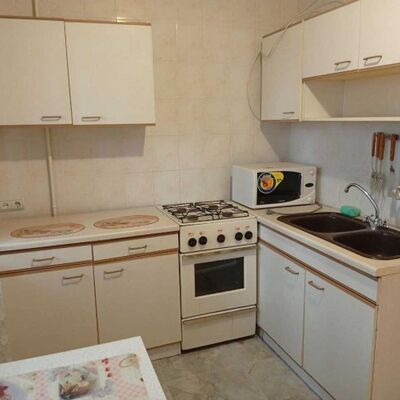 Продажа 	 Харьков,  Гвардейцев-Широнинцев ул.   28Б