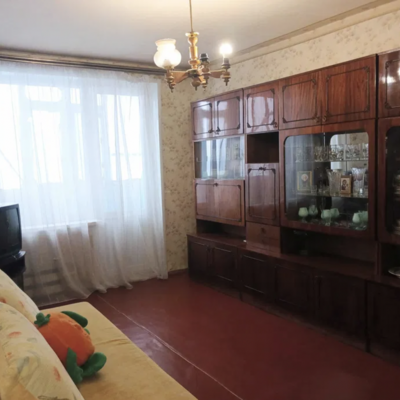 Продажа 	 Харьков,  Непокорённых (Героев Труда) ул.   4