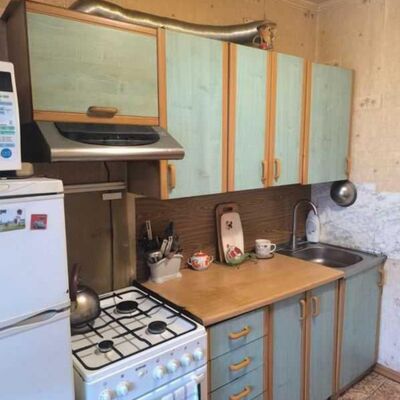 Продажа 	 Харків,  Аерокосмічний (Гагаріна) пр.   64