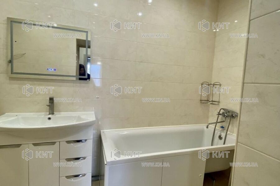 Продажа квартиры Харьков, Алексеевка, 71м²