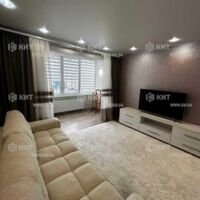 Продаж квартири Харків, ХТЗ, Рогань, 43м²