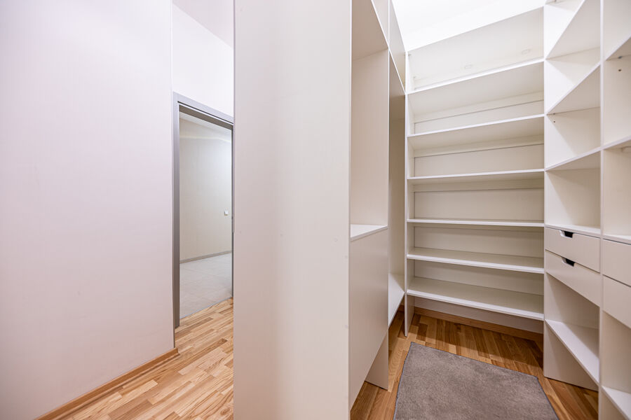 Продаж квартири Харків, Павлове Поле, 81м²