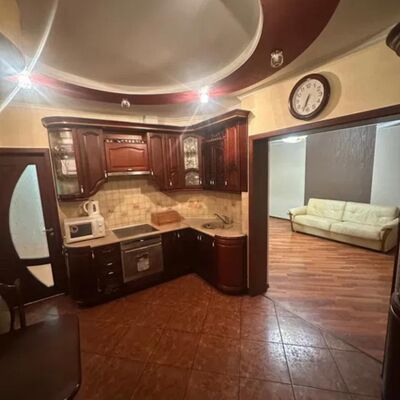 Продажа 	 Харків, Гагаріна 41/2 Аерокосмічний (Гагаріна) пр.   41/2