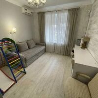 Продажа квартиры Харьков, Гагарина, Спортивная, Защитников, 90м²