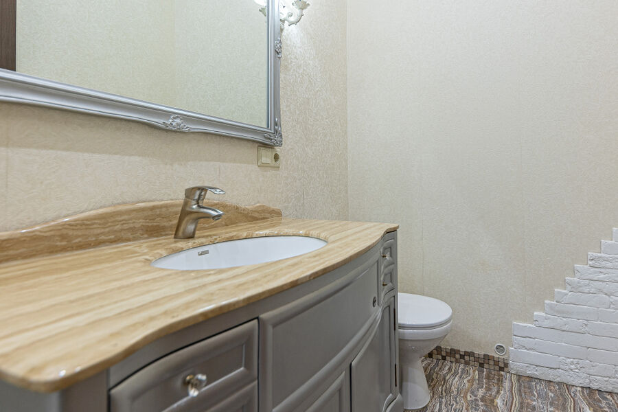 Продаж квартири Харків, Центр, 151м²