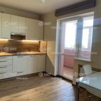 Продаж квартири Харків, Олексіївка, 40м²