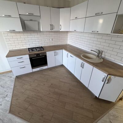 Продажа 	 Харьков, Молодежный Городок Победы пр.   53Б