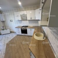 Продаж квартири Харків, Олексіївка, 69м²