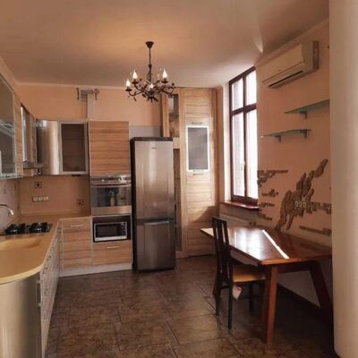 Продажа 	 Харків, Чернишевська 31 Чернишевська вул.   31А