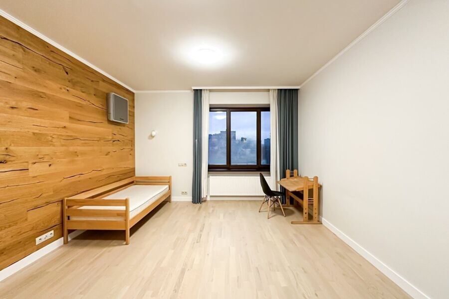 Продаж квартири Харків, Олексіївка, 107м²