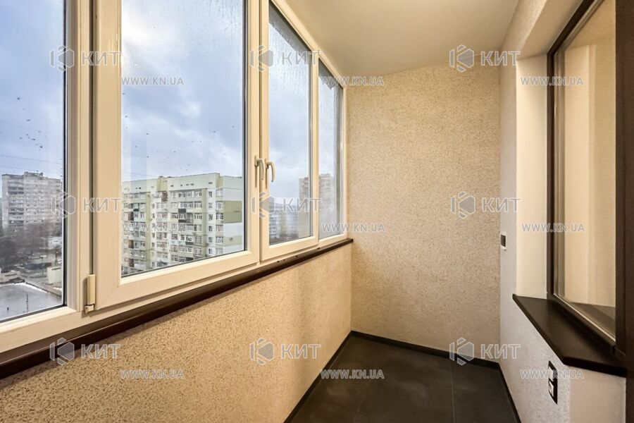 Продаж квартири Харків, Олексіївка, 107м²