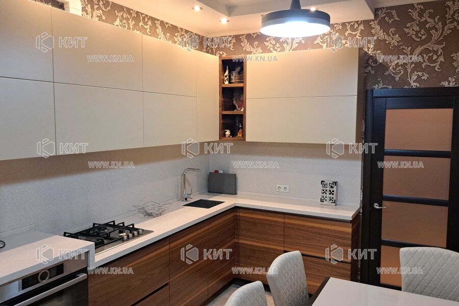 Продаж квартири Харків, Олексіївка, 161м²