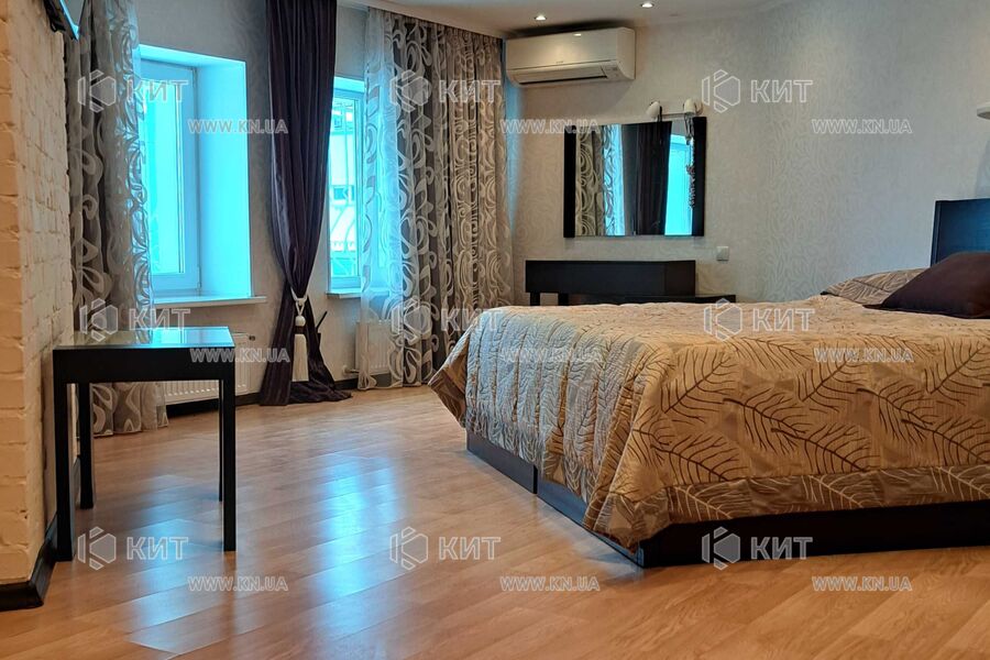 Продаж квартири Харків, Олексіївка, 161м²