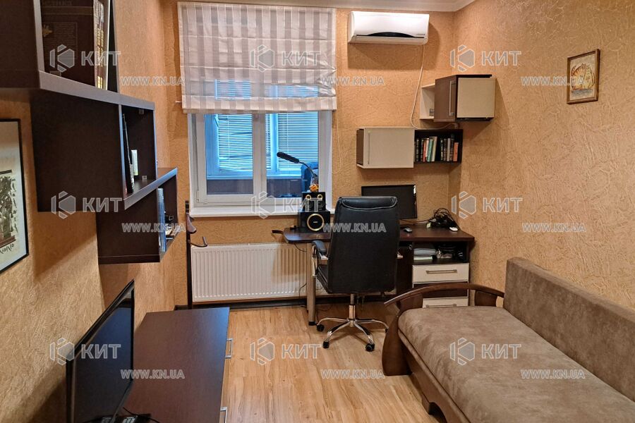 Продаж квартири Харків, Олексіївка, 161м²