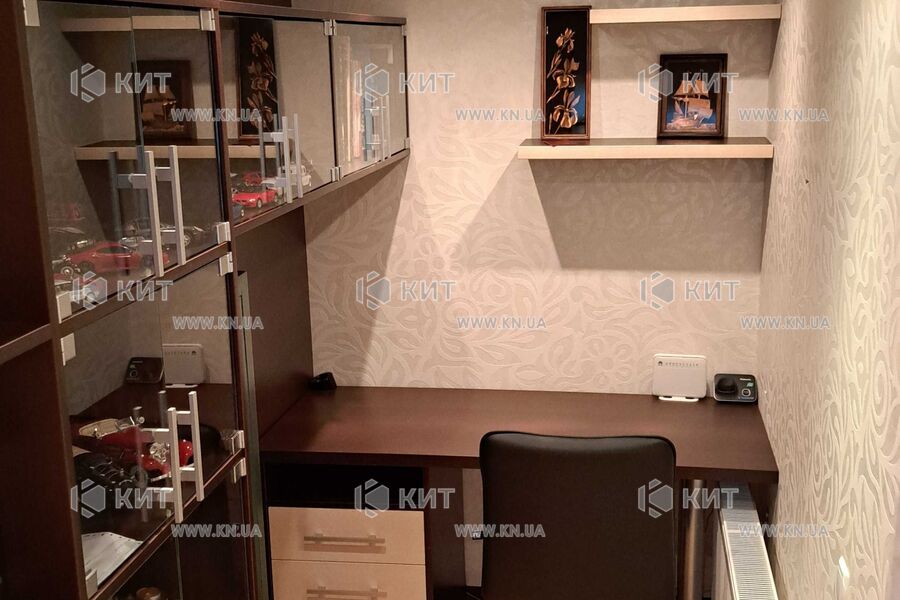 Продаж квартири Харків, Олексіївка, 161м²