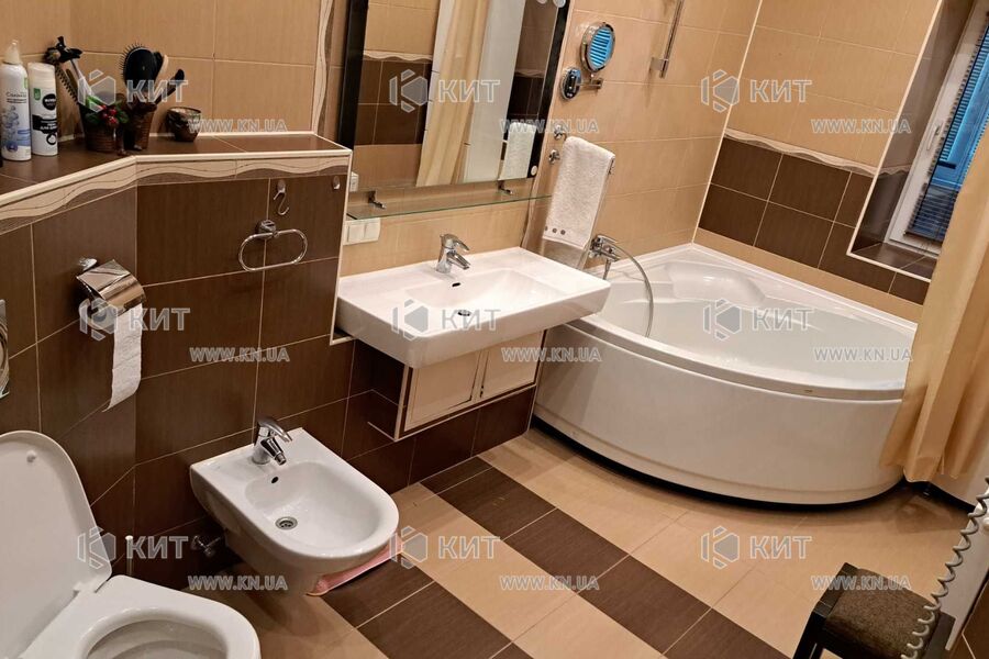 Продаж квартири Харків, Олексіївка, 161м²