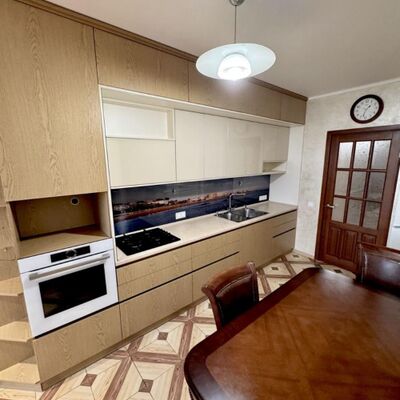 Продажа 	 Харьков, Героев Небесной Сотни Героев Небесной Сотни (Руднева) пл.   14/1