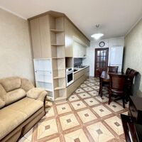 Продаж квартири Харків, Майдан Героїв Небесної Сотні, 100м²