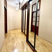 Продаж квартири Харків, Майдан Героїв Небесної Сотні, 100м²