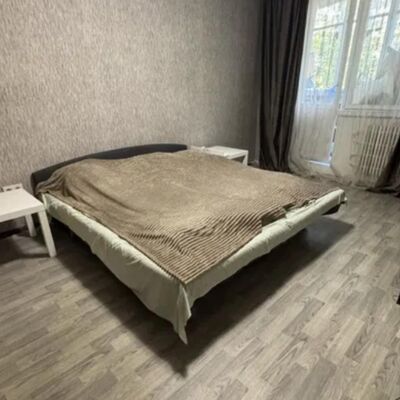 Продажа 	 Харків,  Тракторобудівників пр.   142