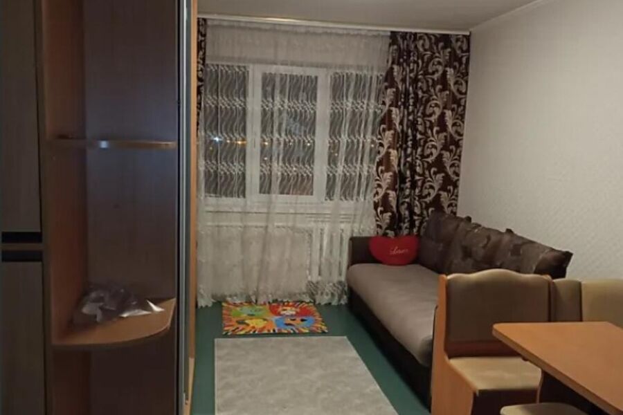 Продаж квартири Харків, ХТЗ, Рогань, 27.5м²