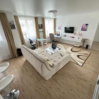 Продажа 	 Харків, Пташка Барабашова вул.   10