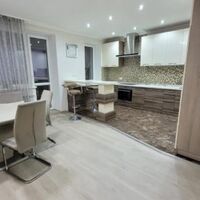 Продаж квартири Харків, Малишева, 135м²